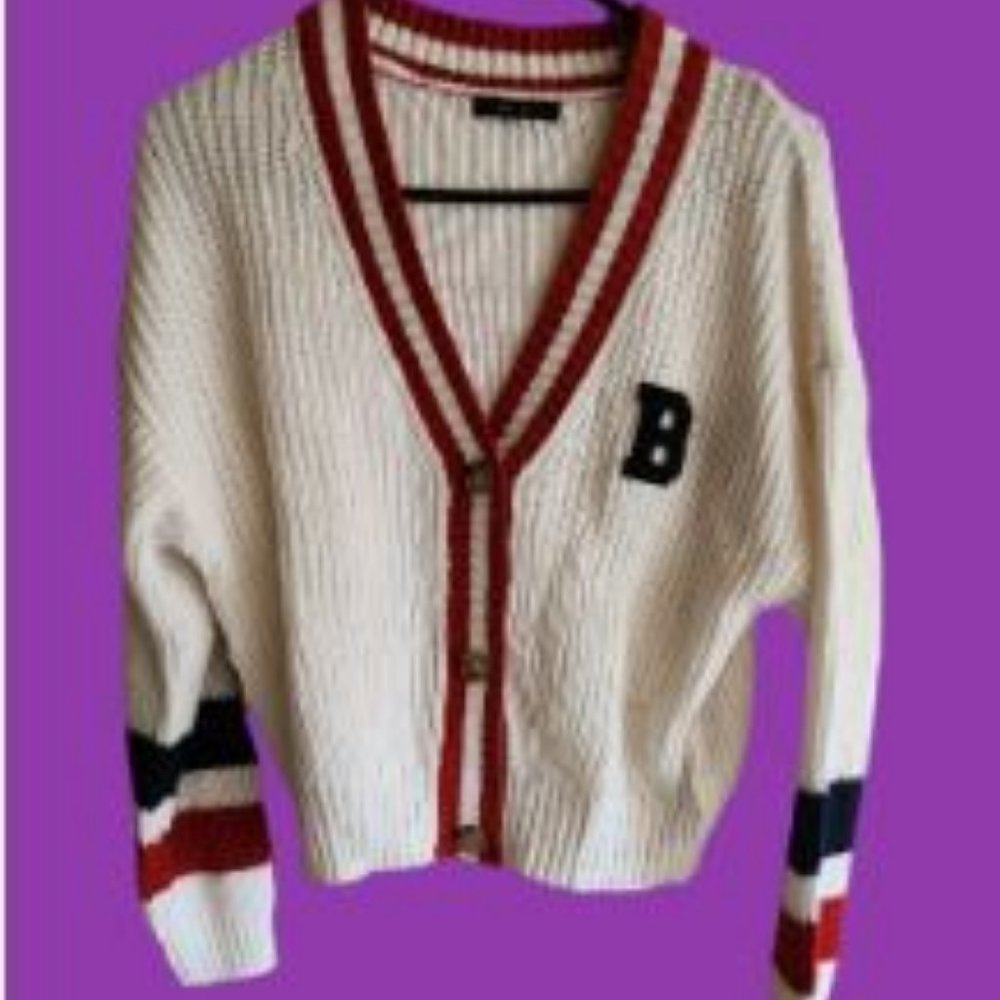 LOVE TREE KNIT SWEATER